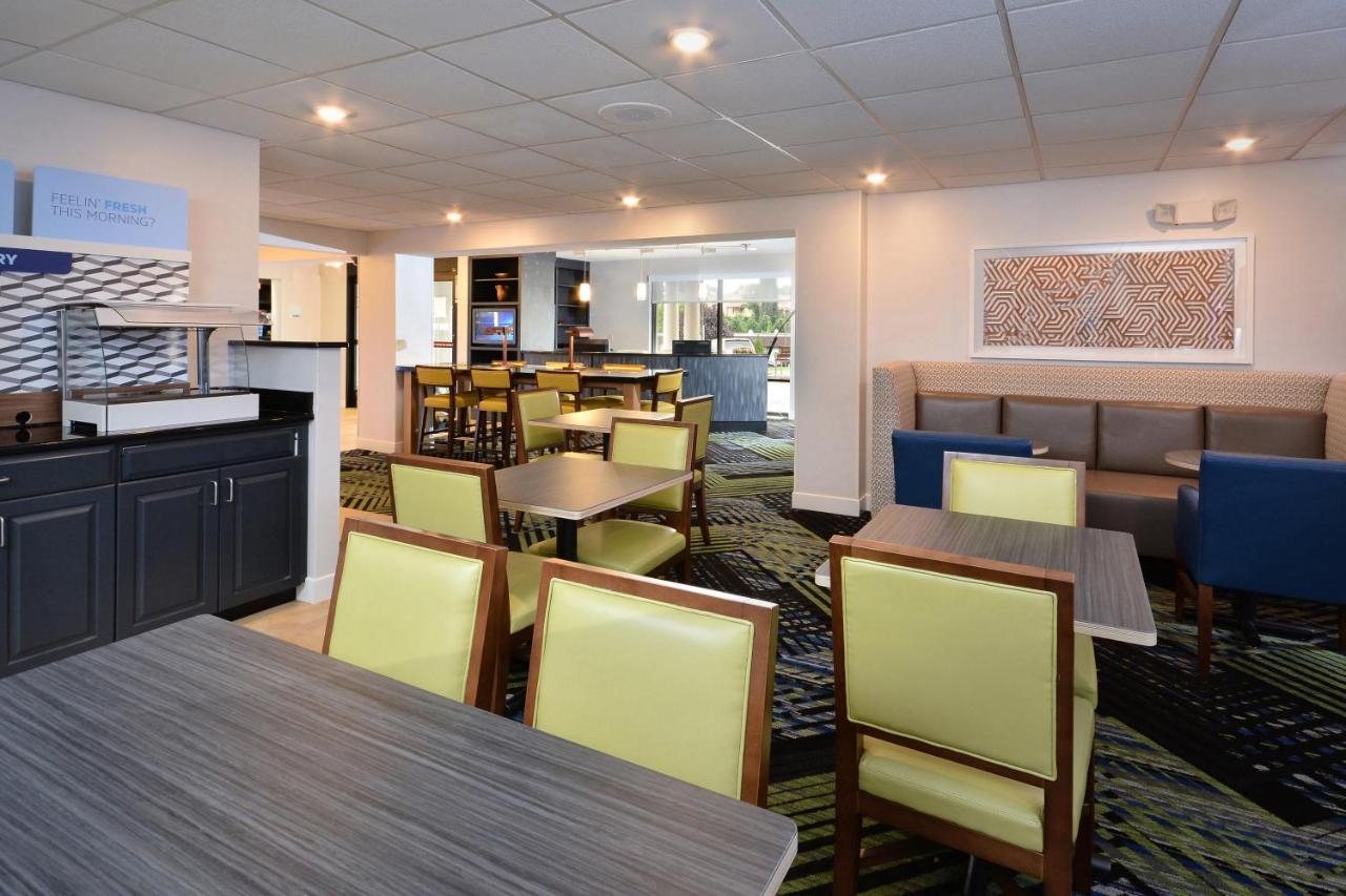 Holiday Inn Express Lynchburg By Ihg Ngoại thất bức ảnh