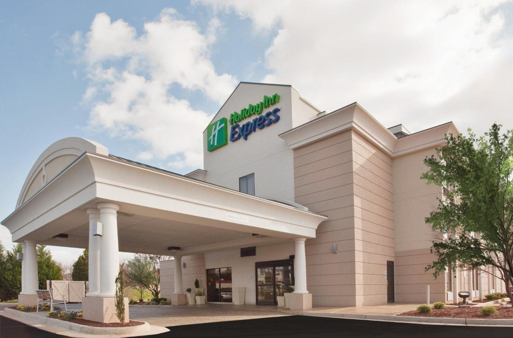 Holiday Inn Express Lynchburg By Ihg Ngoại thất bức ảnh