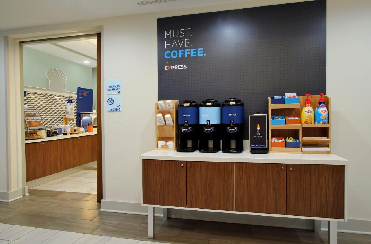 Holiday Inn Express Lynchburg By Ihg Ngoại thất bức ảnh